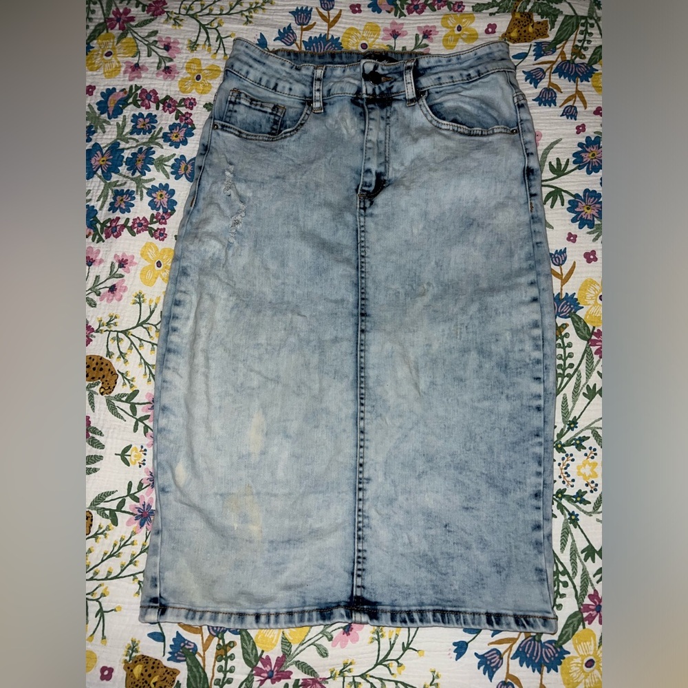 Jupe de Abby stone wash denim skirt Sz Small🩷